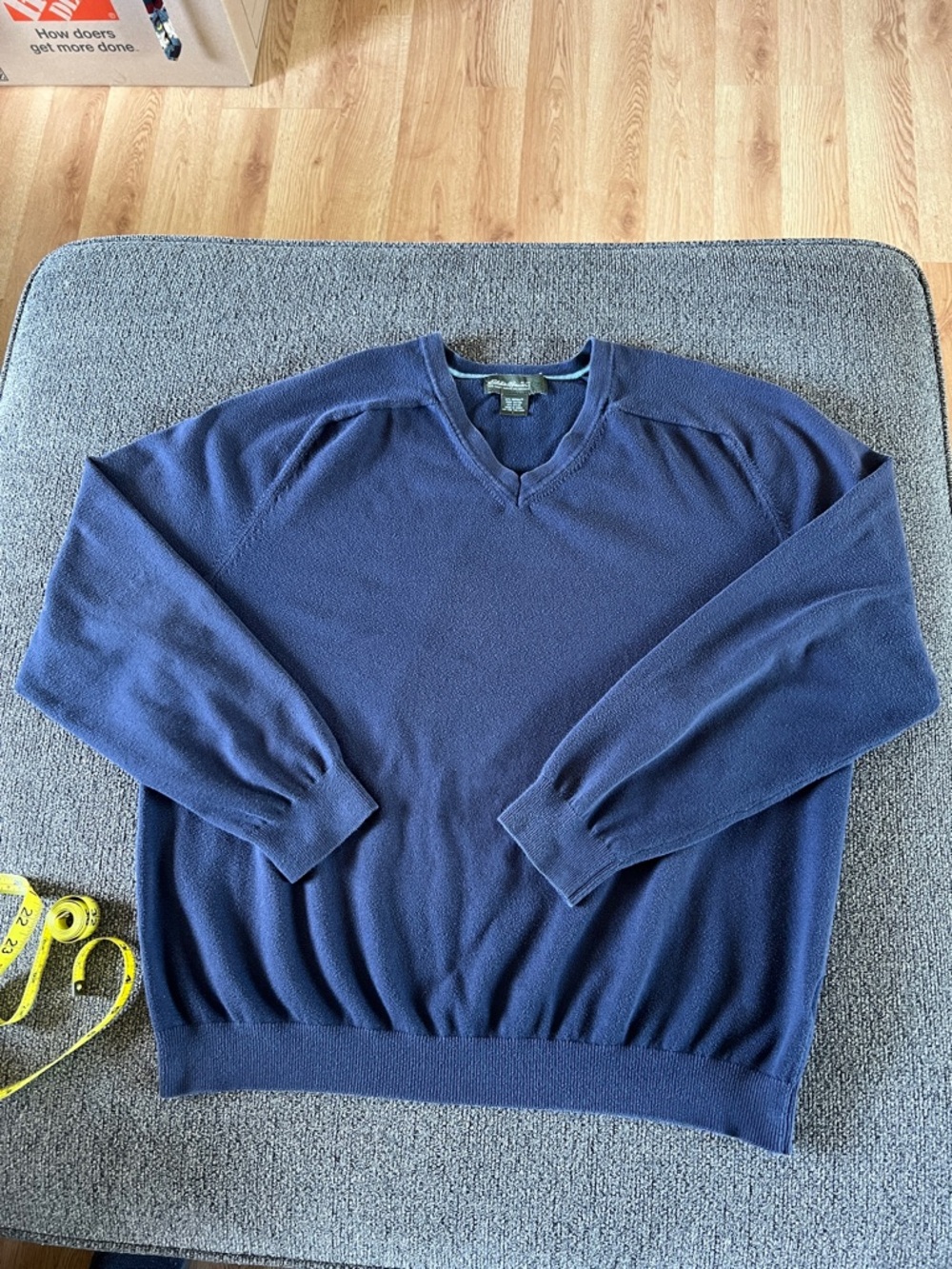 Eddie Bauer Vintage Men's V-Neck Sweater - Navy Blue Cotton Blend